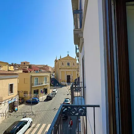 V Luxury Crotone